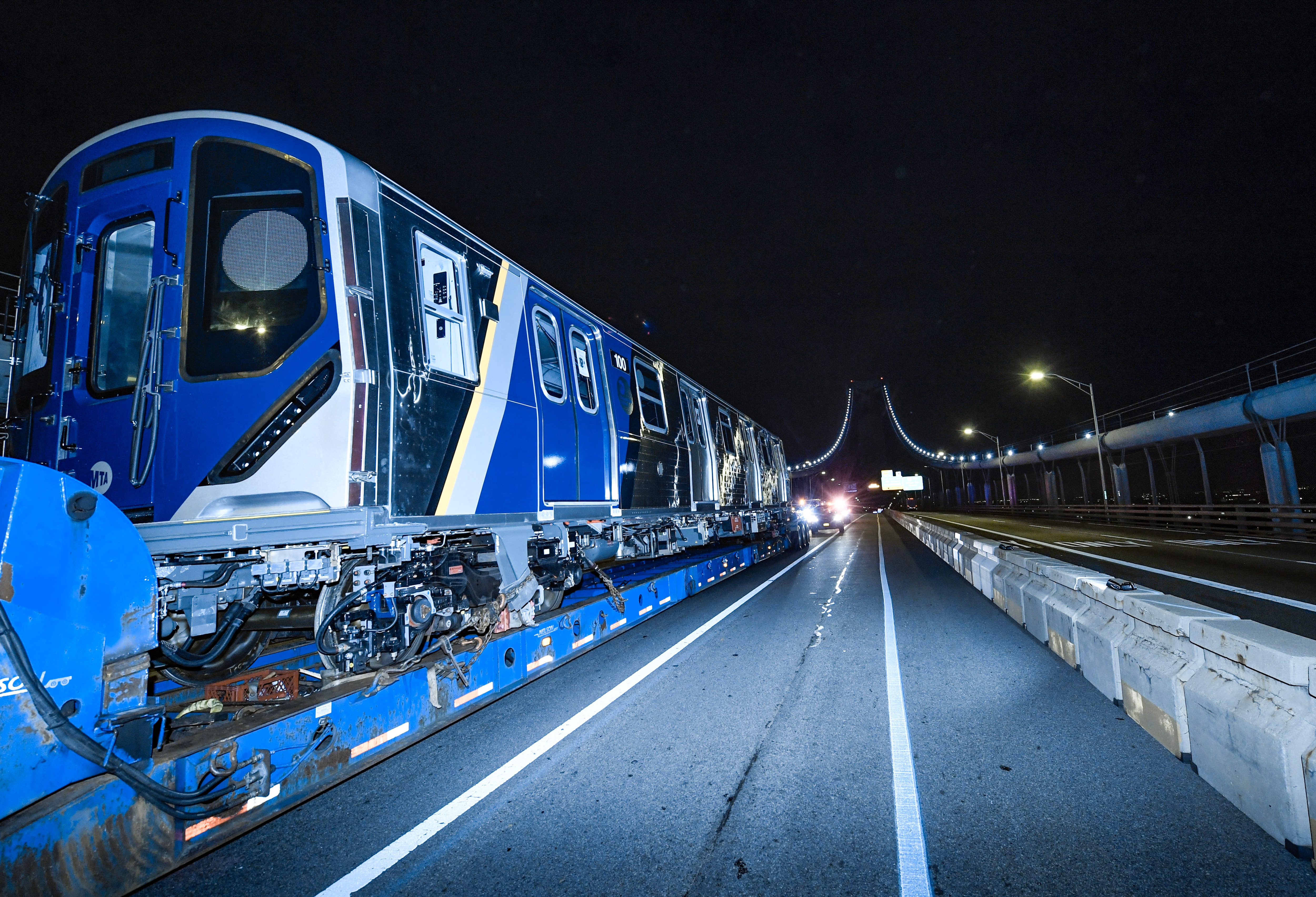 R211 Cars Unveiled on Staten Island Railway