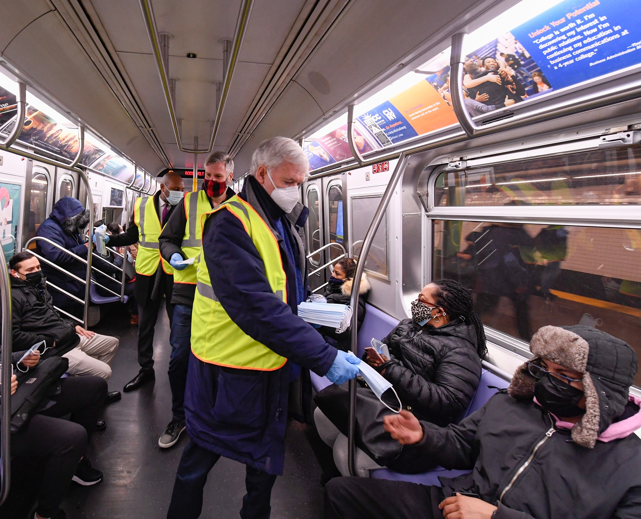 MTA Reminds Customers to Wear a Mask While Riding Trains and Buses