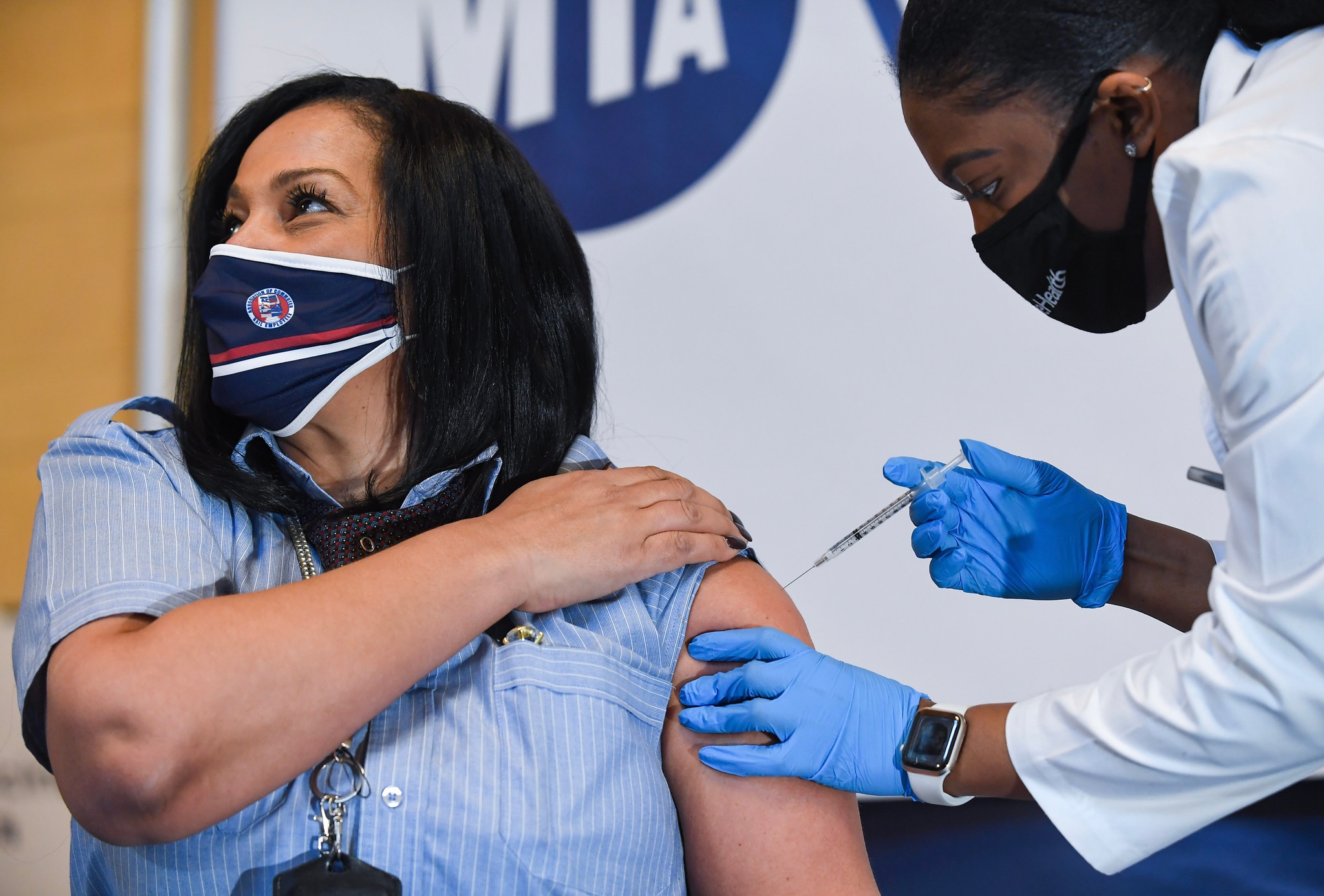 MTA Launches Employee Vaccination Site At Grand Central Terminal