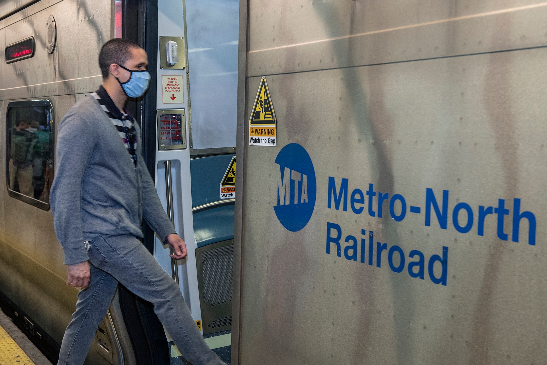 Reminder: New Metro-North Train Schedules Take Effect Today