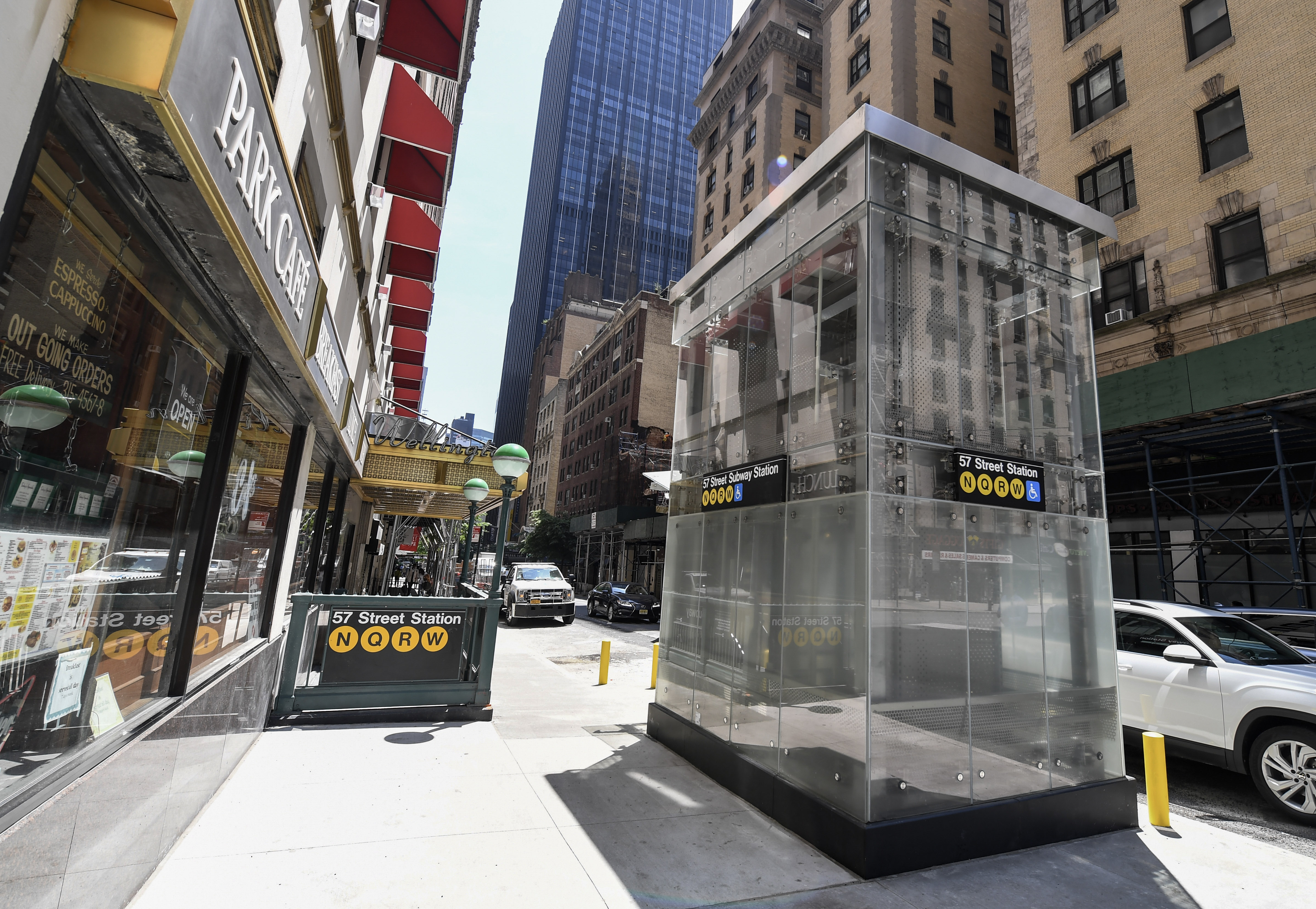 Midtown Manhattan's 57 St NQRW Station Now Accessible to All Riders