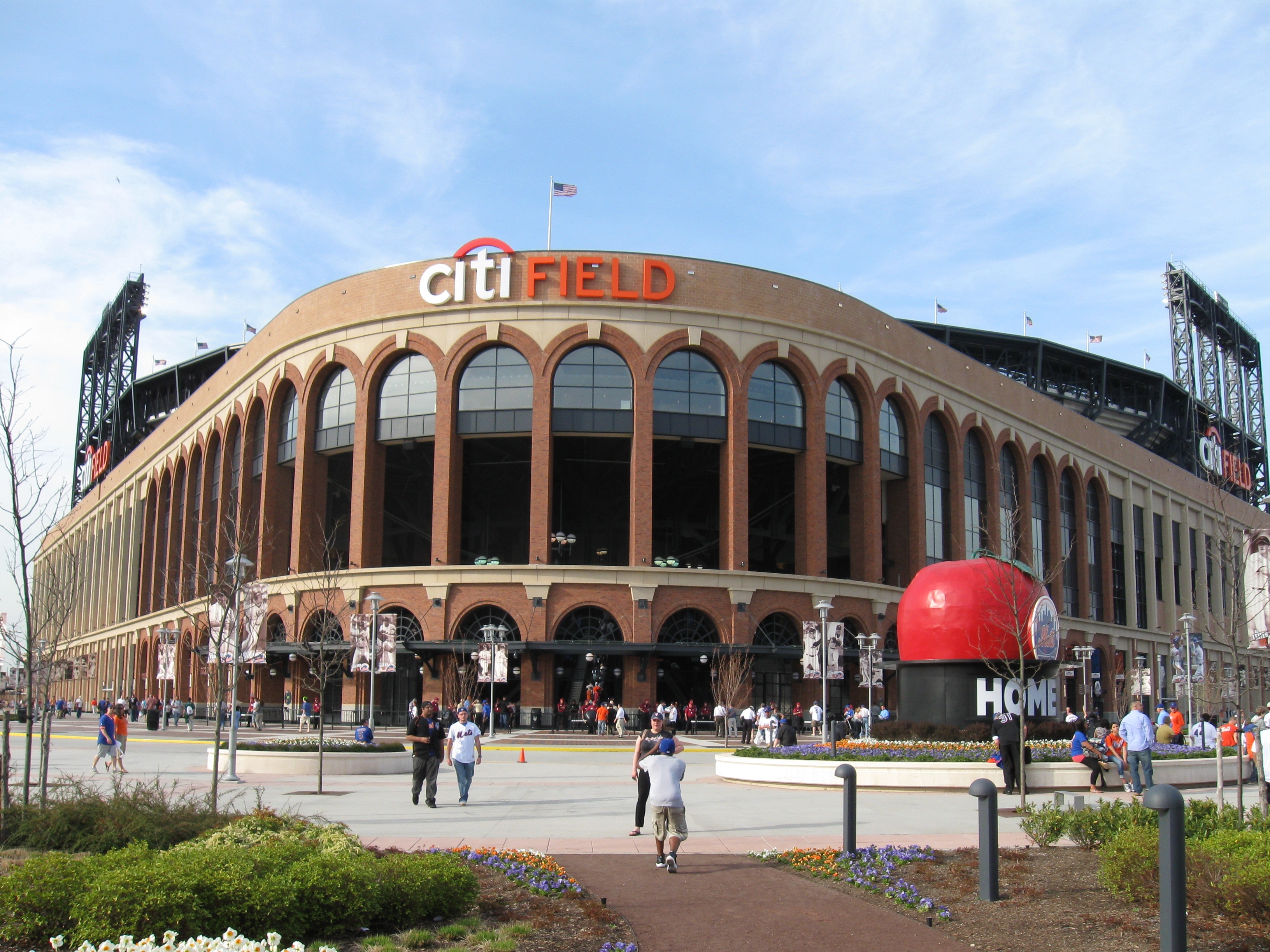 MTA Reminds New York Mets Fans Ahead of Home Opener that Mass Transit is the Best Way to Get to Citi Field 
