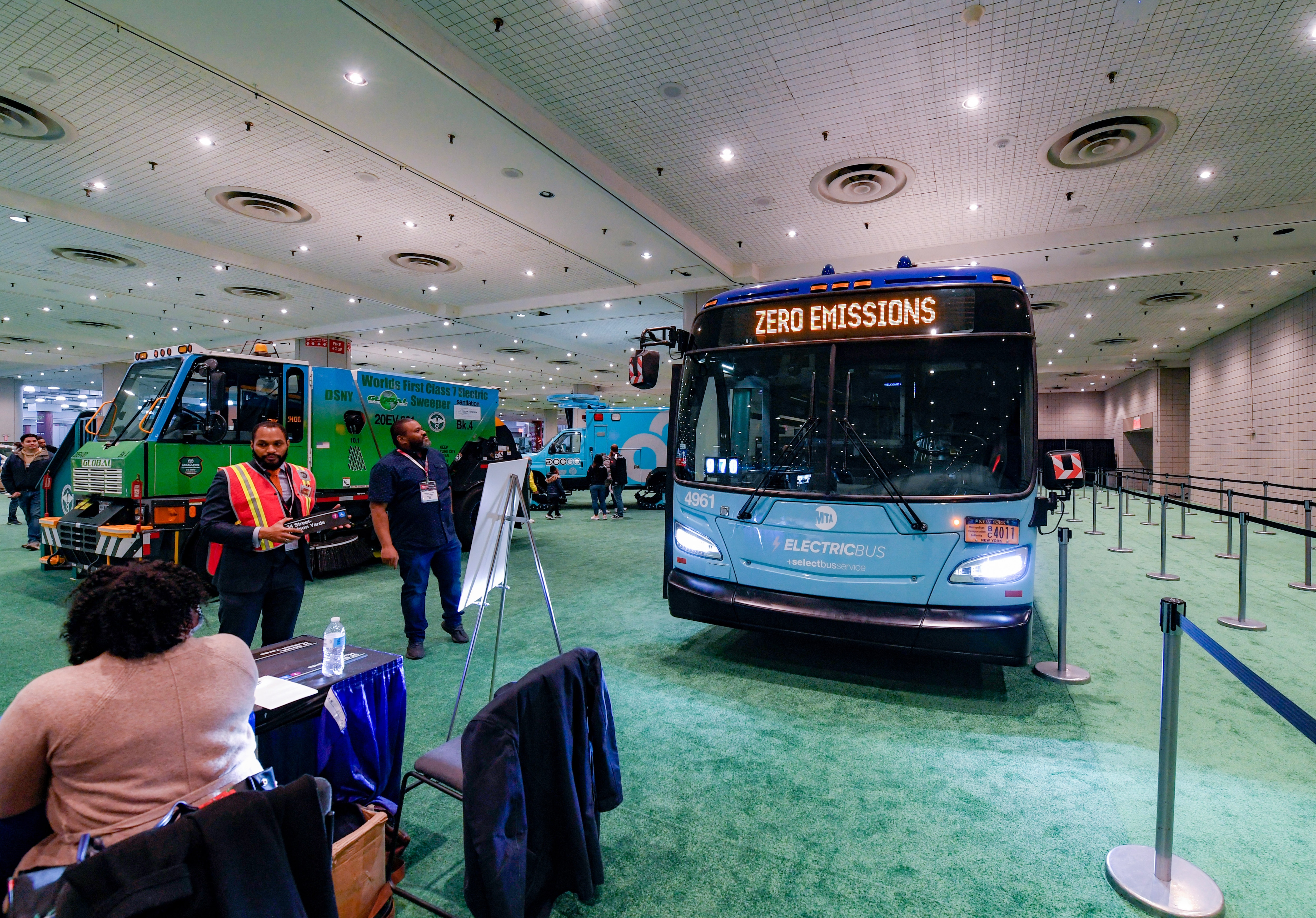 New York International Auto Show Features Cutting-Edge MTA Electric Bus