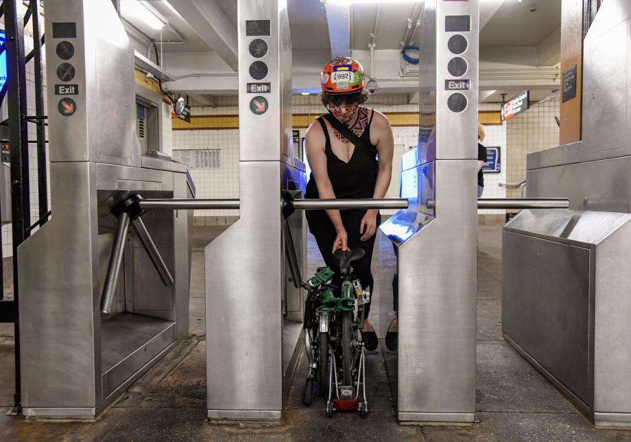 Empirisch picknick Hijsen Taking your bike on MTA subways, buses, and trains